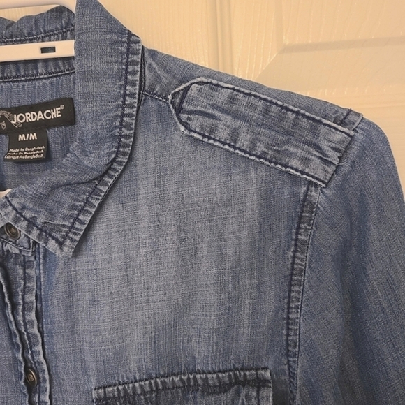 JORDACHE WOMENS BLUE DENIM CHAMBRAY BUTTON DOWN SHIRT DARK WASH FADED MEDIUM - Picture 6 of 9
